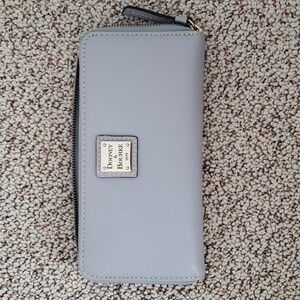 Rarely used Dooney & Bourke Women's wallet
